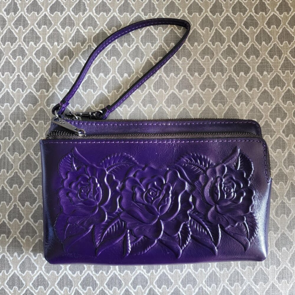 NWOT Patricia Nash Vintage Rose Tooled Leather Varone Wristlet